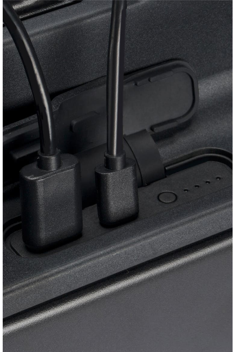 So Connected 22-Inch Charging Spinner Suitcase, Alternate, color, MATTE BLACK