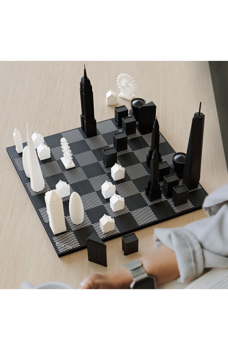 SKYLINE CHESS Chess Set Acrylic LONDON vs NEW YORK with B/W Hatch Board, Alternate, color, White