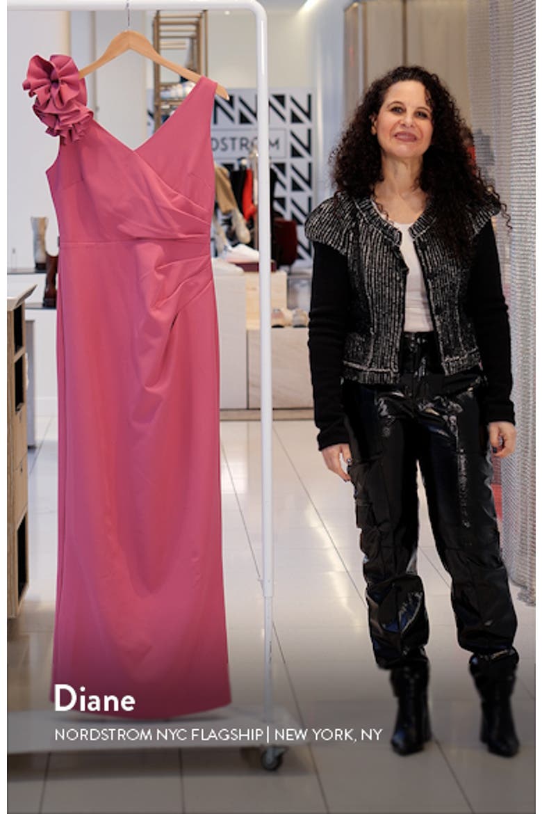 Anais Sleeveless Column Gown video