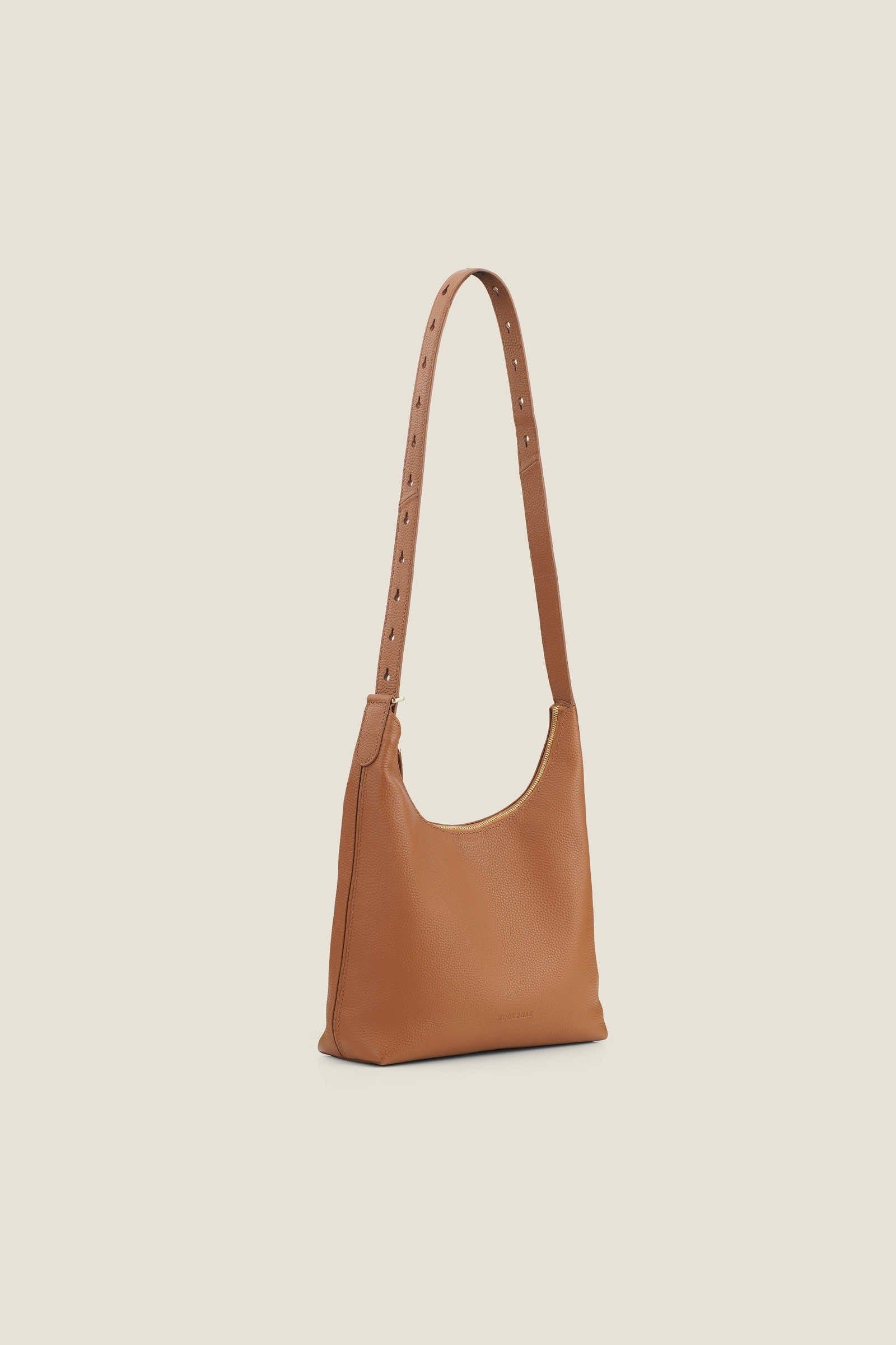 Hobo Relaxed Organized Leather Shoulder Bag, Alternate, color, Sand