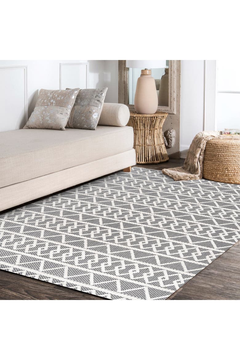Aylan High-Low Pile Knotted Trellis Geometric Indoor/Outdoor Area Rug, Alternate, color, Black/Ivory