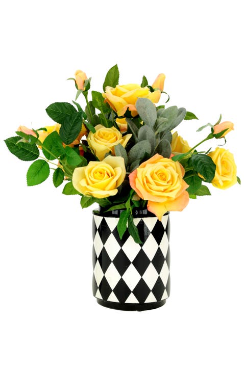 Rose Floral Arrangement in Vase