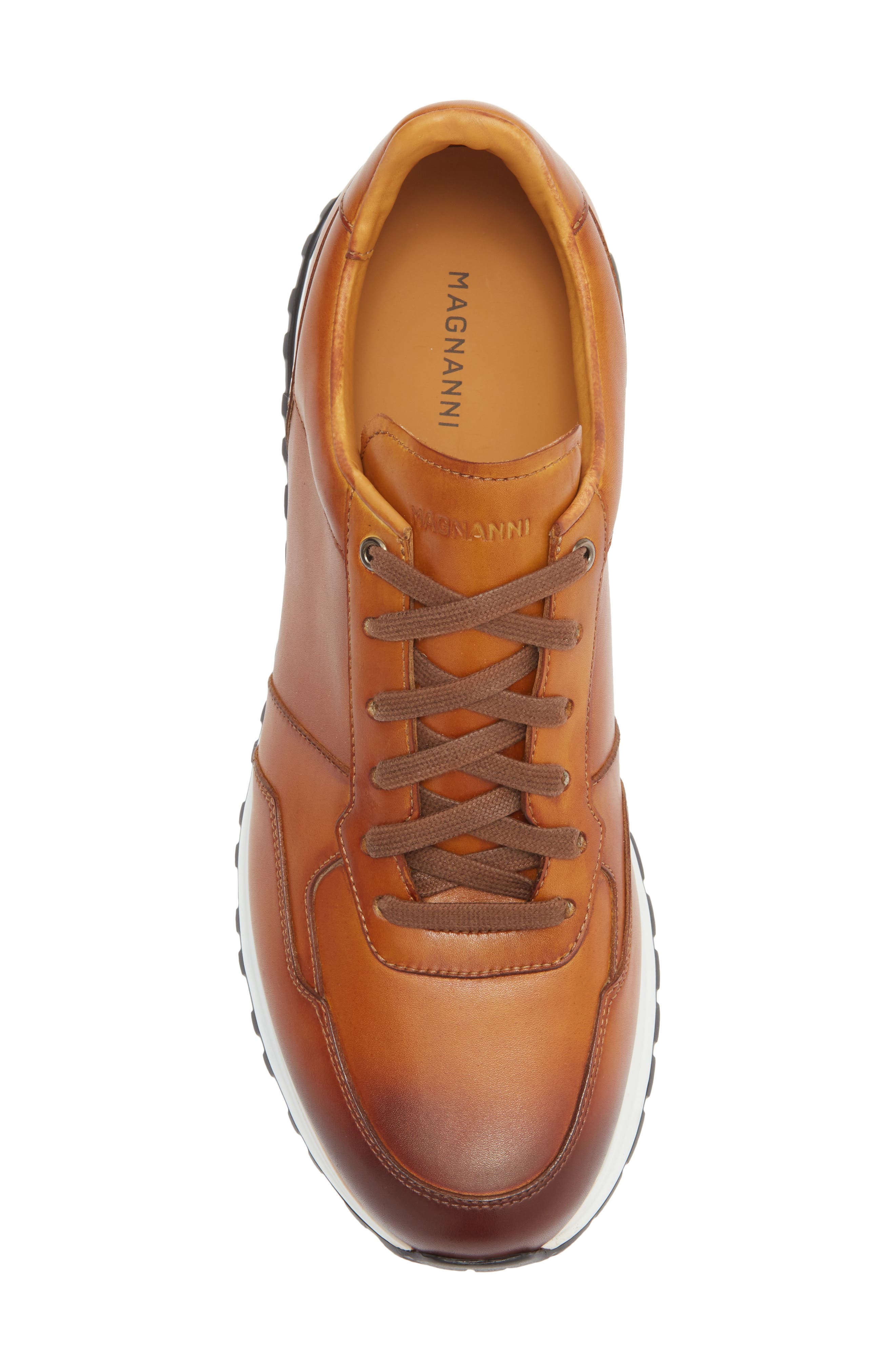 Magnanni Fado Leather Sneaker, Alternate, color, Cuero