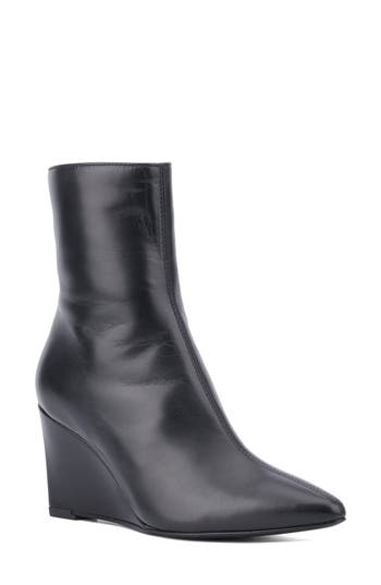 Aquatalia Pauletta Weatherproof Leather Boot In Black