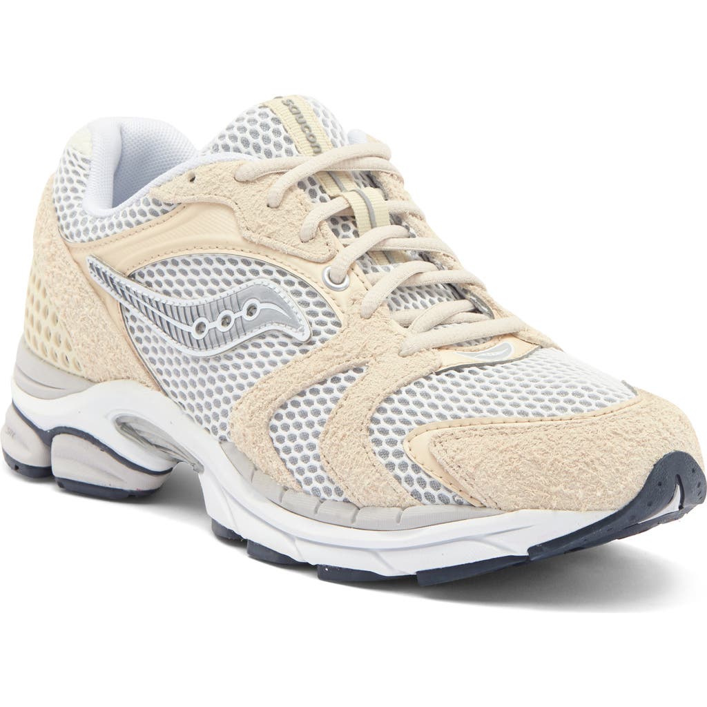Saucony Progrid Triumph 4 Sneaker In Neutral