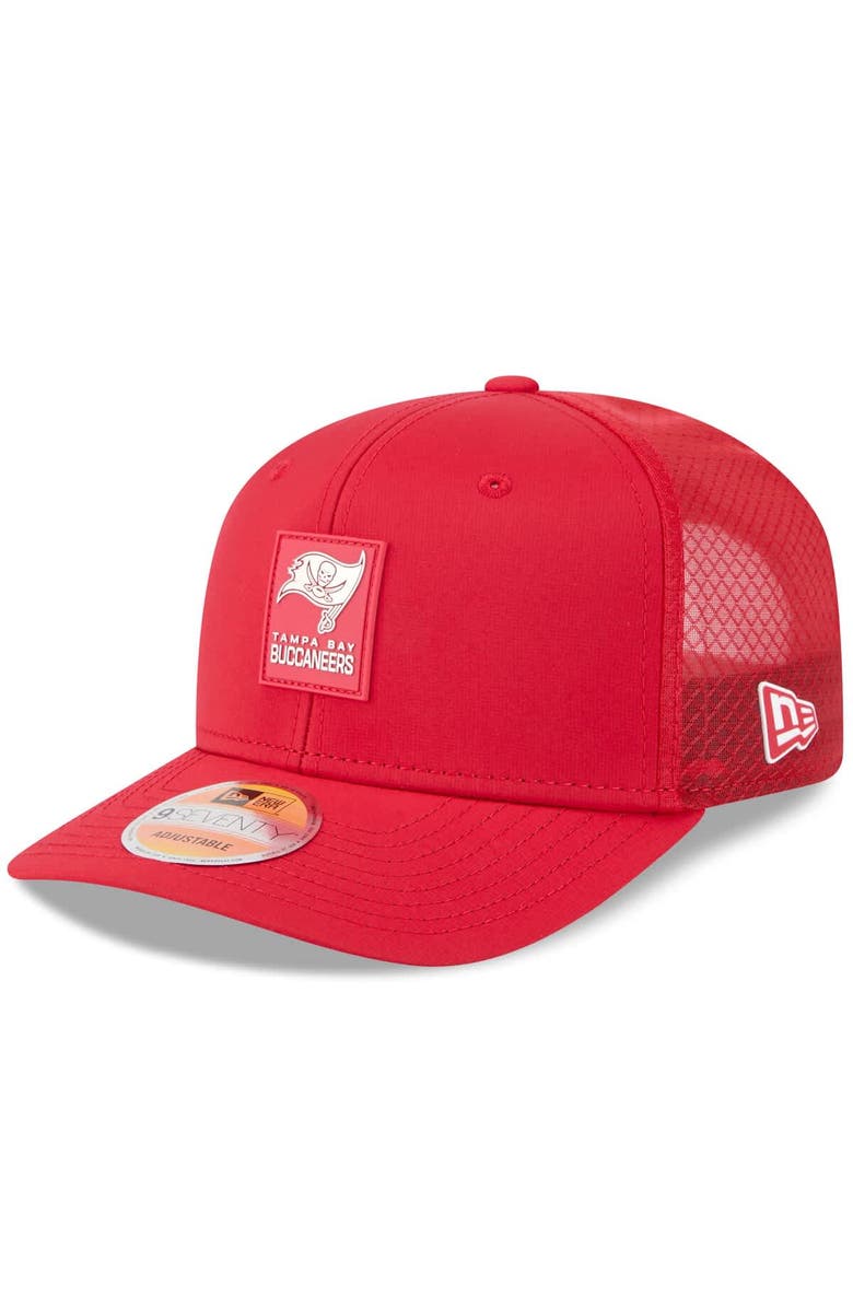 New Era Men's New Era Red Tampa Bay Buccaneers 2025 Sideline 9SEVENTY Trucker Adjustable Hat, Main, color, Red