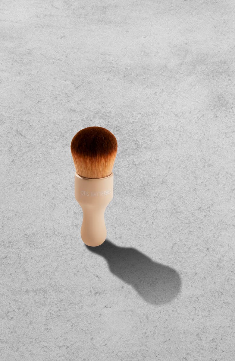 Otis Batterbee The Kabuki Brush, Alternate, color, 