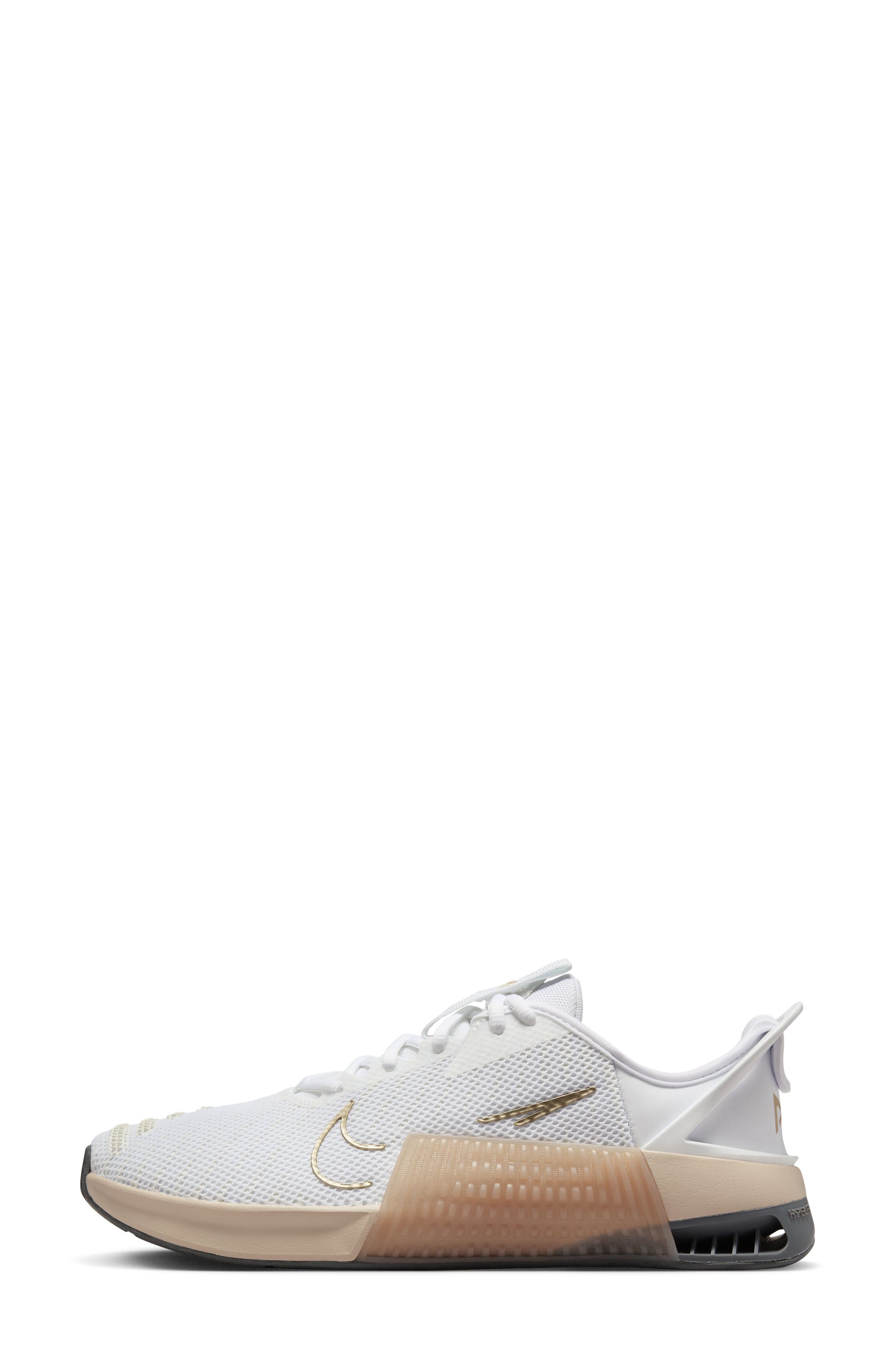 Metcon 9 FlyEase Training Shoe, Alternate, color, WHITE/ GOLD/ SANDDRIFT/ WHITE