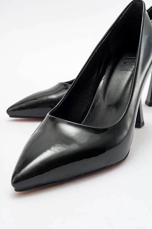 Prologue Shoes Forest Pointed Toe Pump