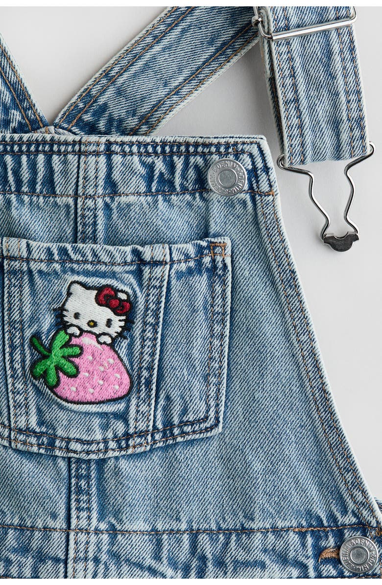 H&M Appliquéd denim overall shorts, Alternate, color, Light Denim Blue/Hello Kitty