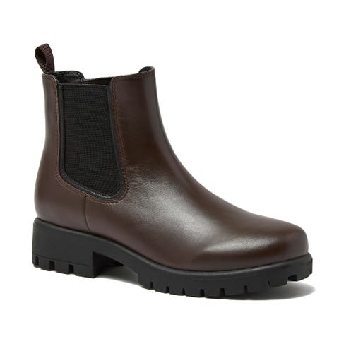 Classic Leather Chelsea Boots