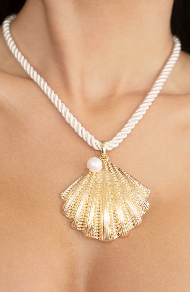 Ettika Scallop Shell Pendant Necklace, Alternate, color, Gold
