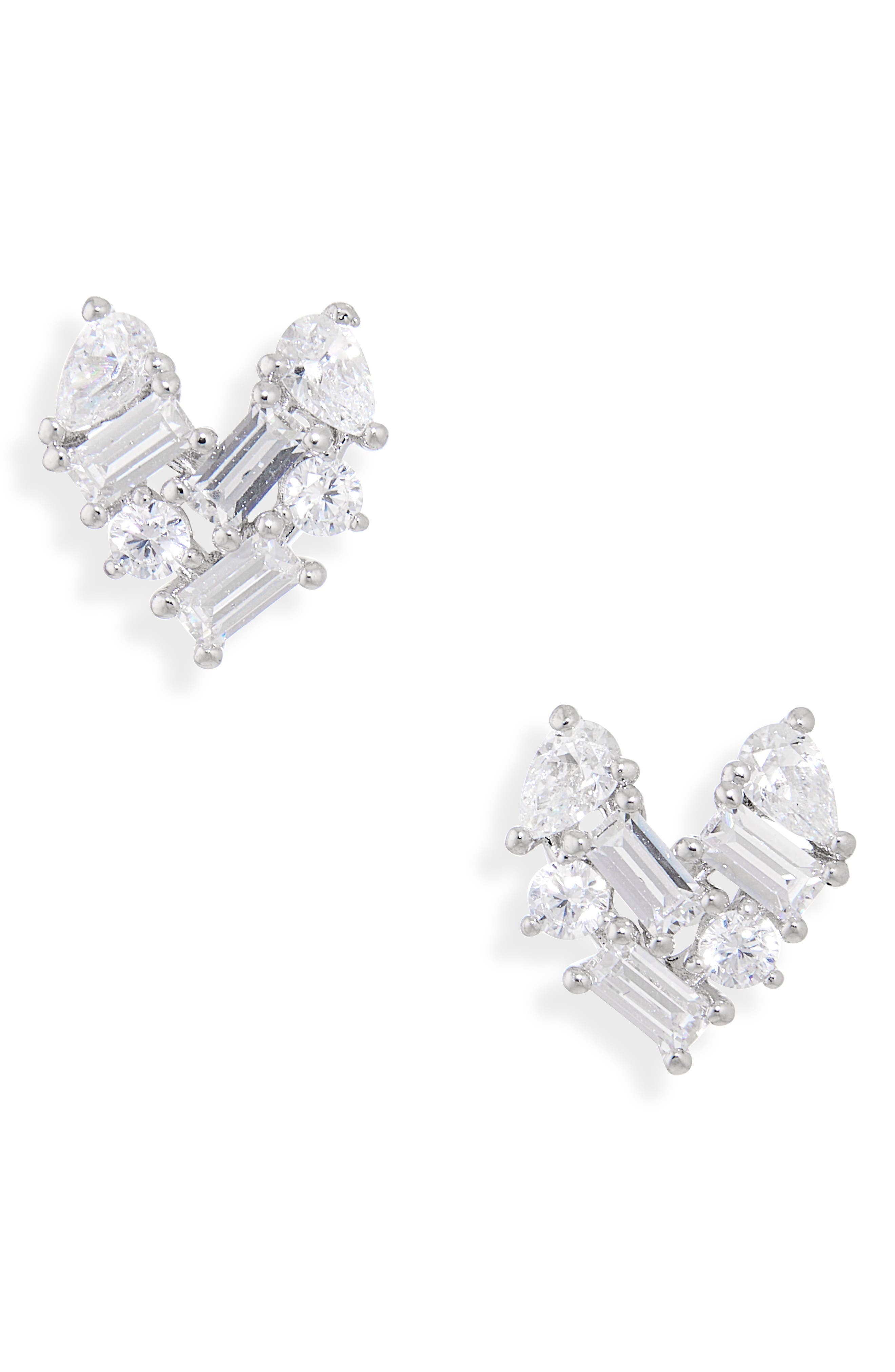 V-Day Cluster Heart Stud Earrings