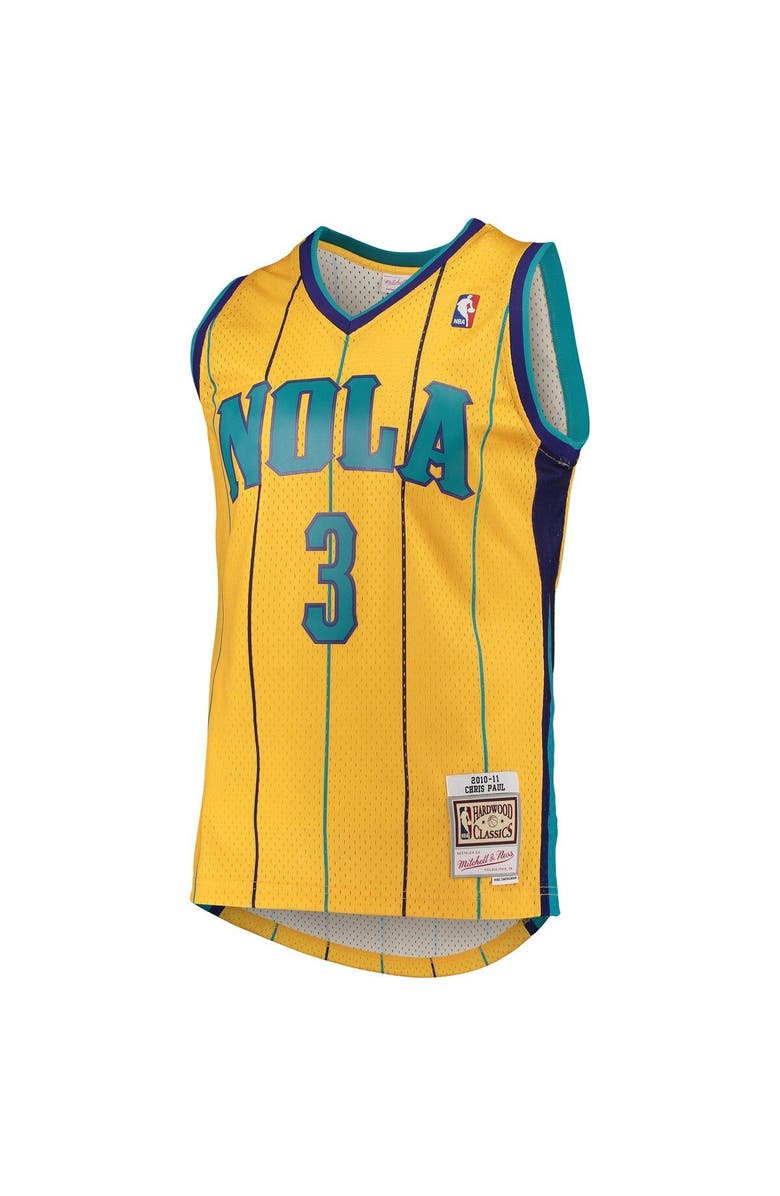 Mitchell & Ness Men's Mitchell & Ness Chris Paul Gold New Orleans Hornets Hardwood Classics Swingman Jersey, Alternate, color, 