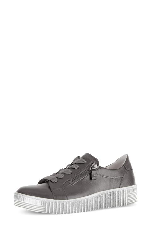 Low Top Sneaker (Women)