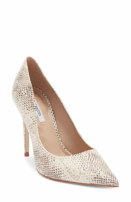 Noir Pointed Toe Pump