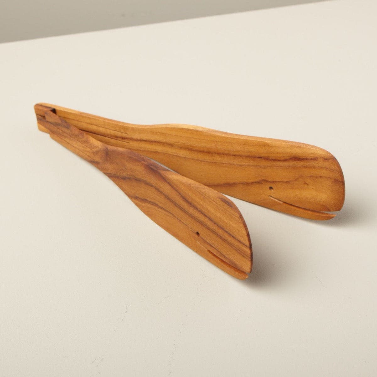 Be Home Teak Whale Flip Tongs - Thumbnail 5