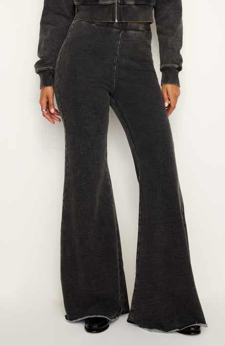 Good American Jeanius Flare Pants