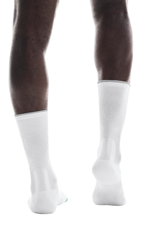 On Elite Run High Socks In White/ivory