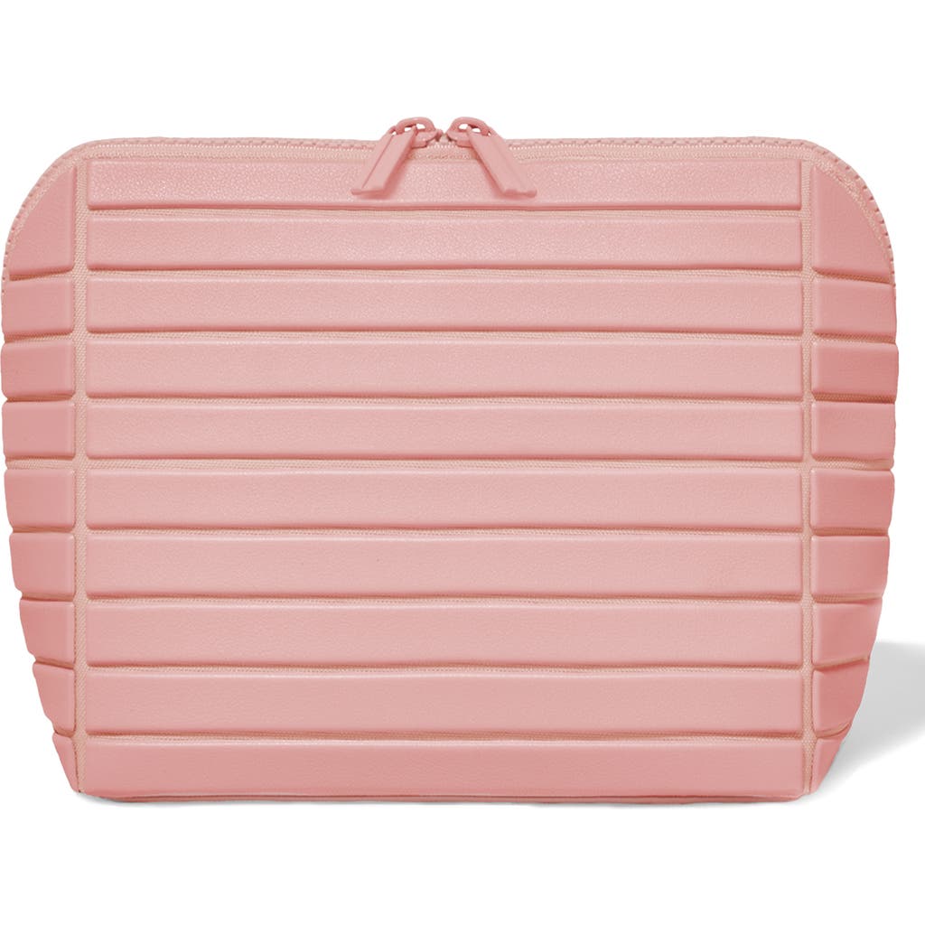 Parallelle The Medium Traveler Toiletry Kit In Pink