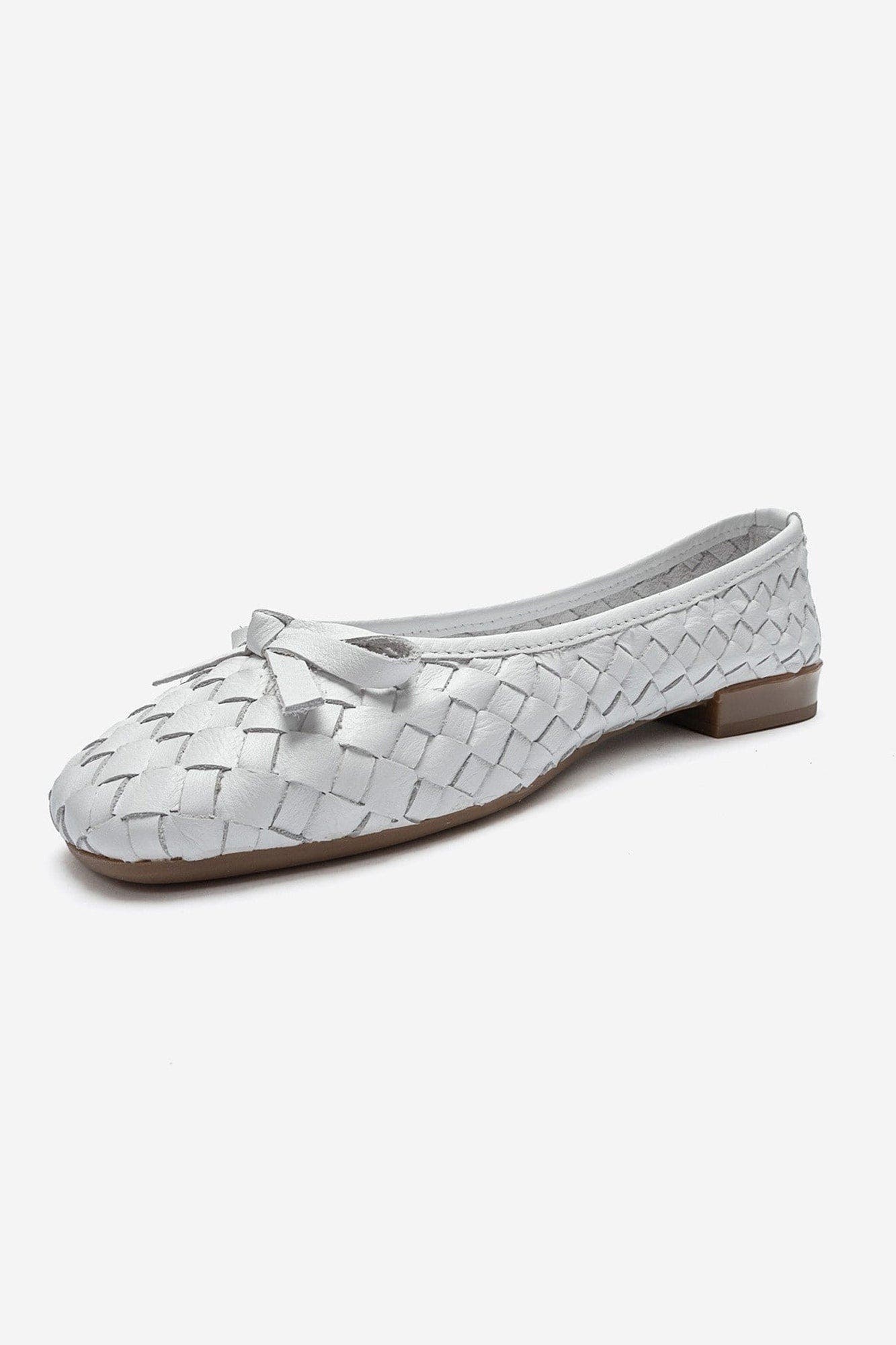 Garen Leather Ballet Flat, Alternate, color, White