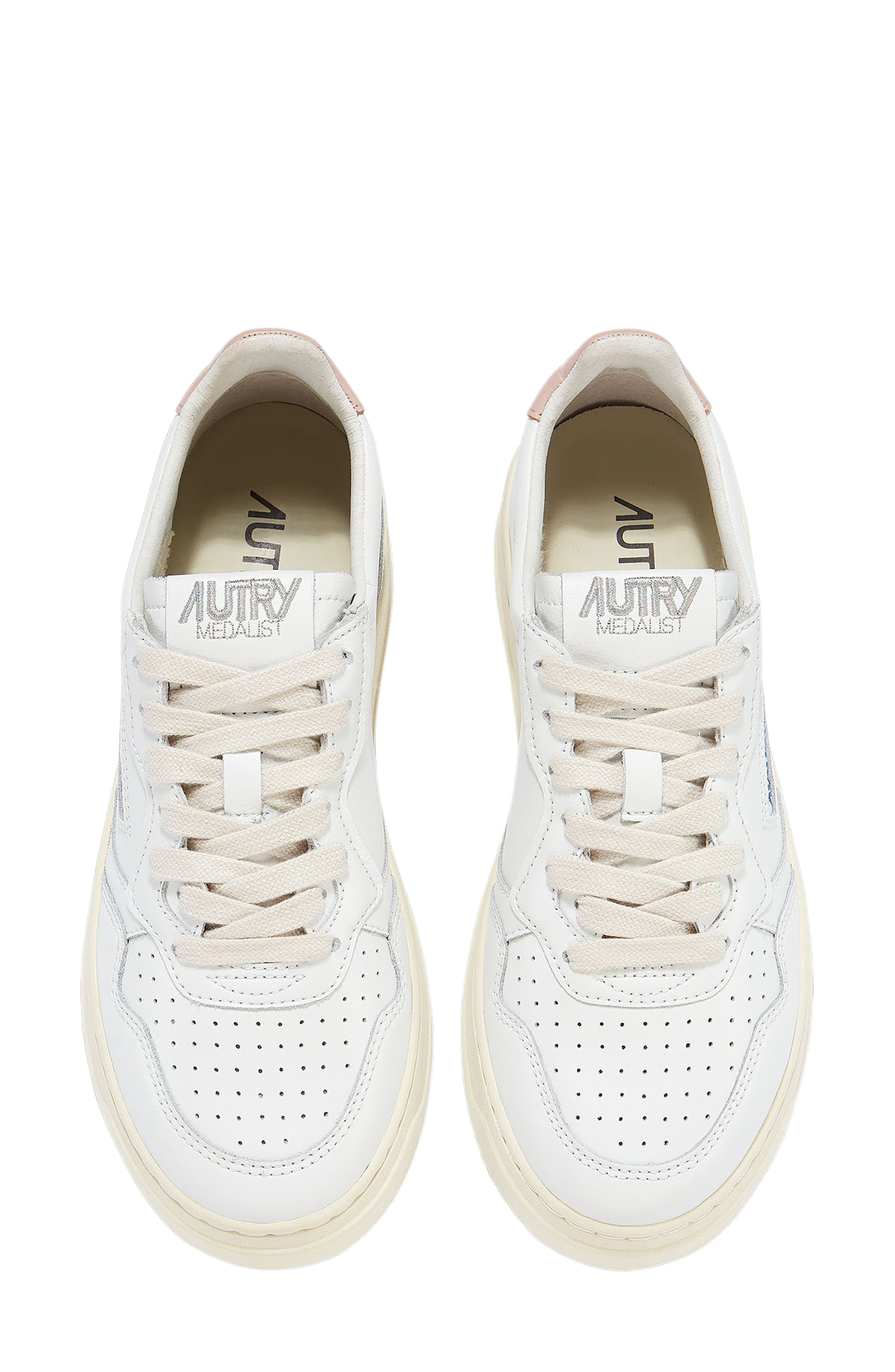 AUTRY Medalist Low Sneaker, Alternate, color, White/ Pink