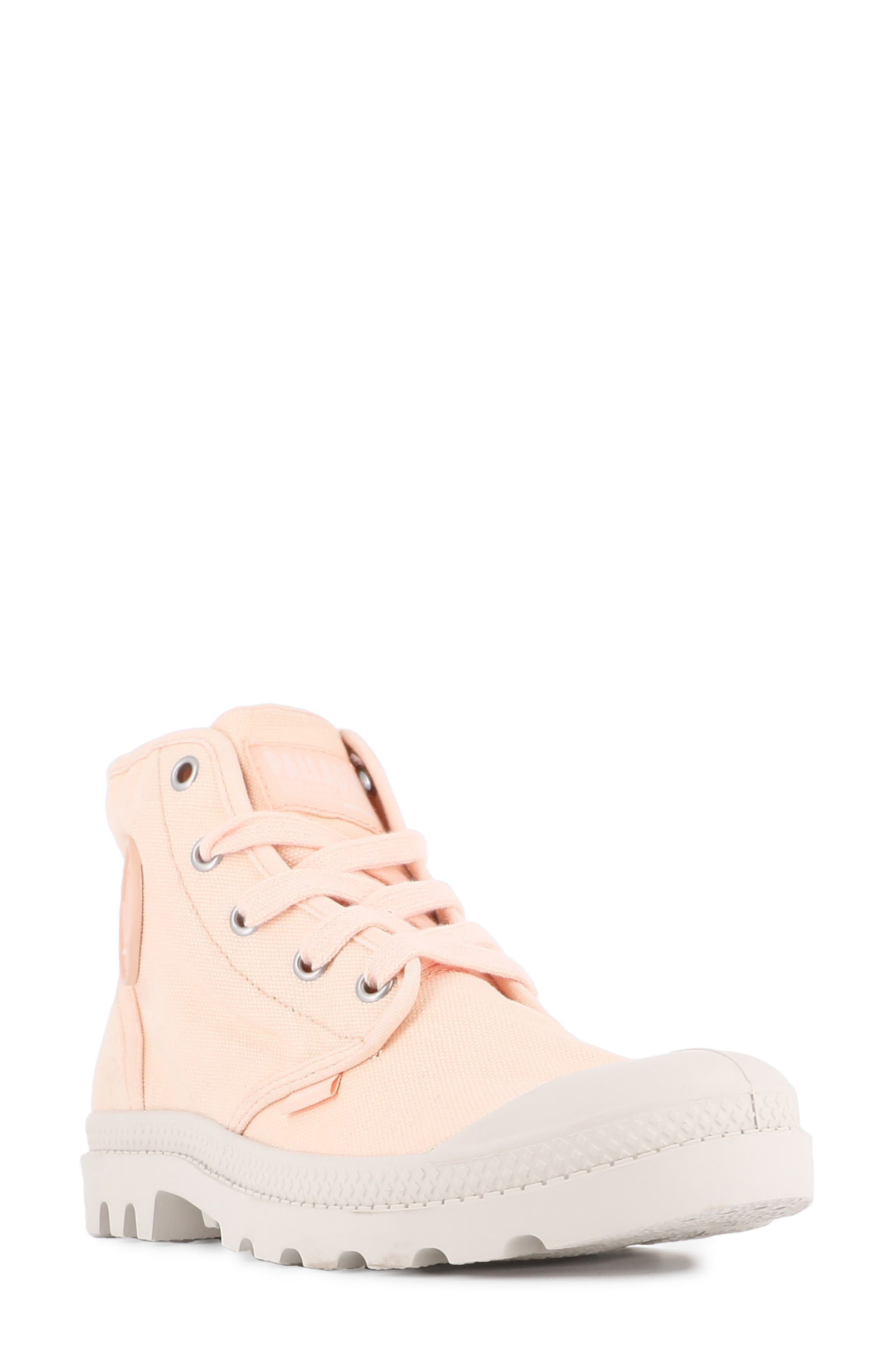 Palladium Pampa Hi Bootie in Peaskin 