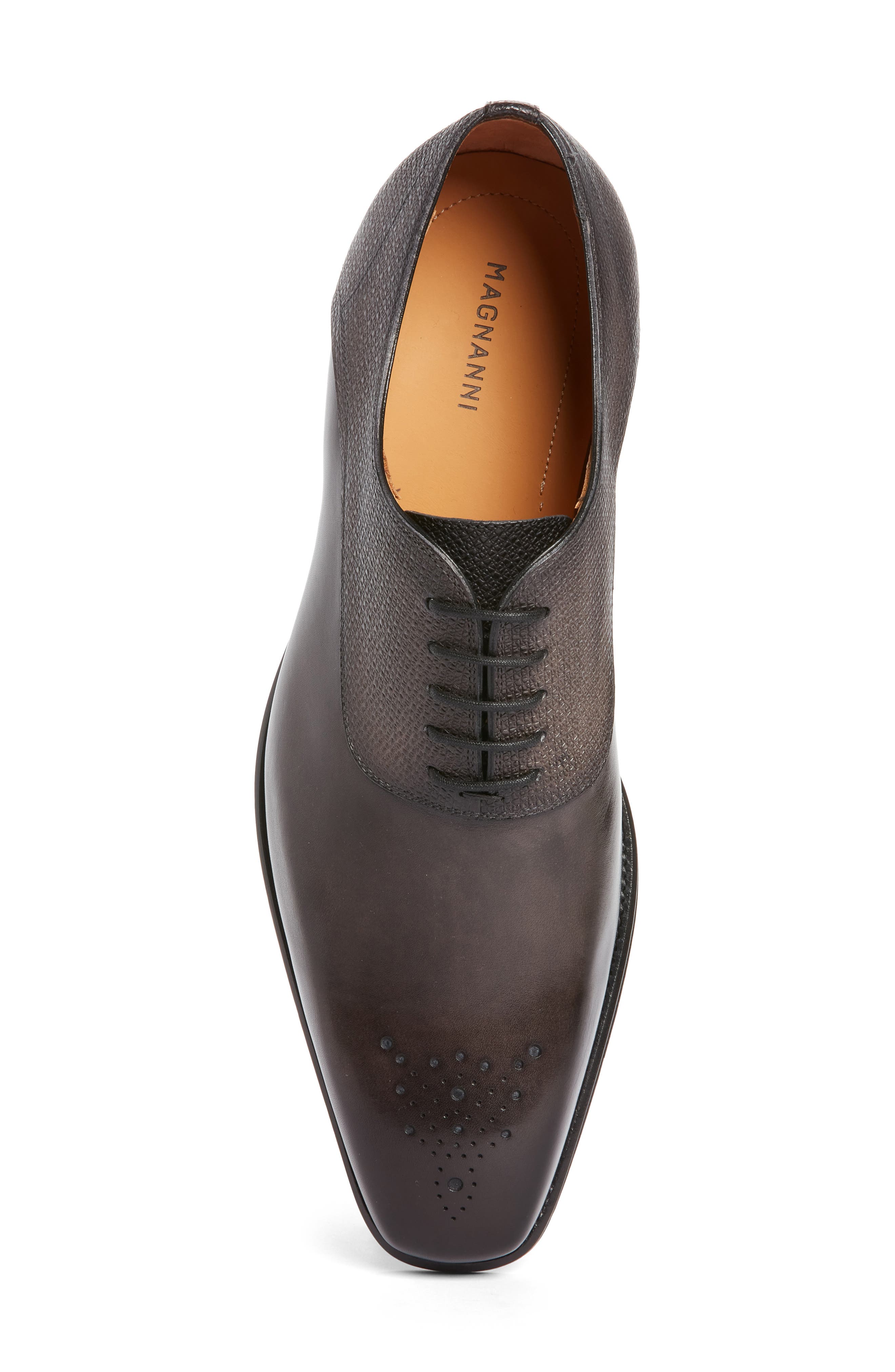 Magnanni Larkin Medallion Toe Oxford, Alternate, color, 