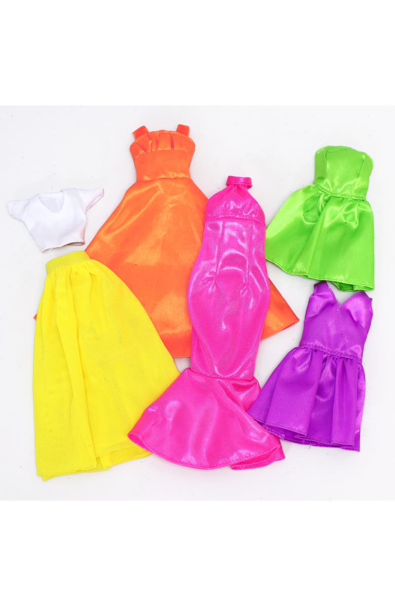 Barbie Be a Fashion Designer Doll Dress Up Kit, 5 Outfits, Alternate, color, Multicolored