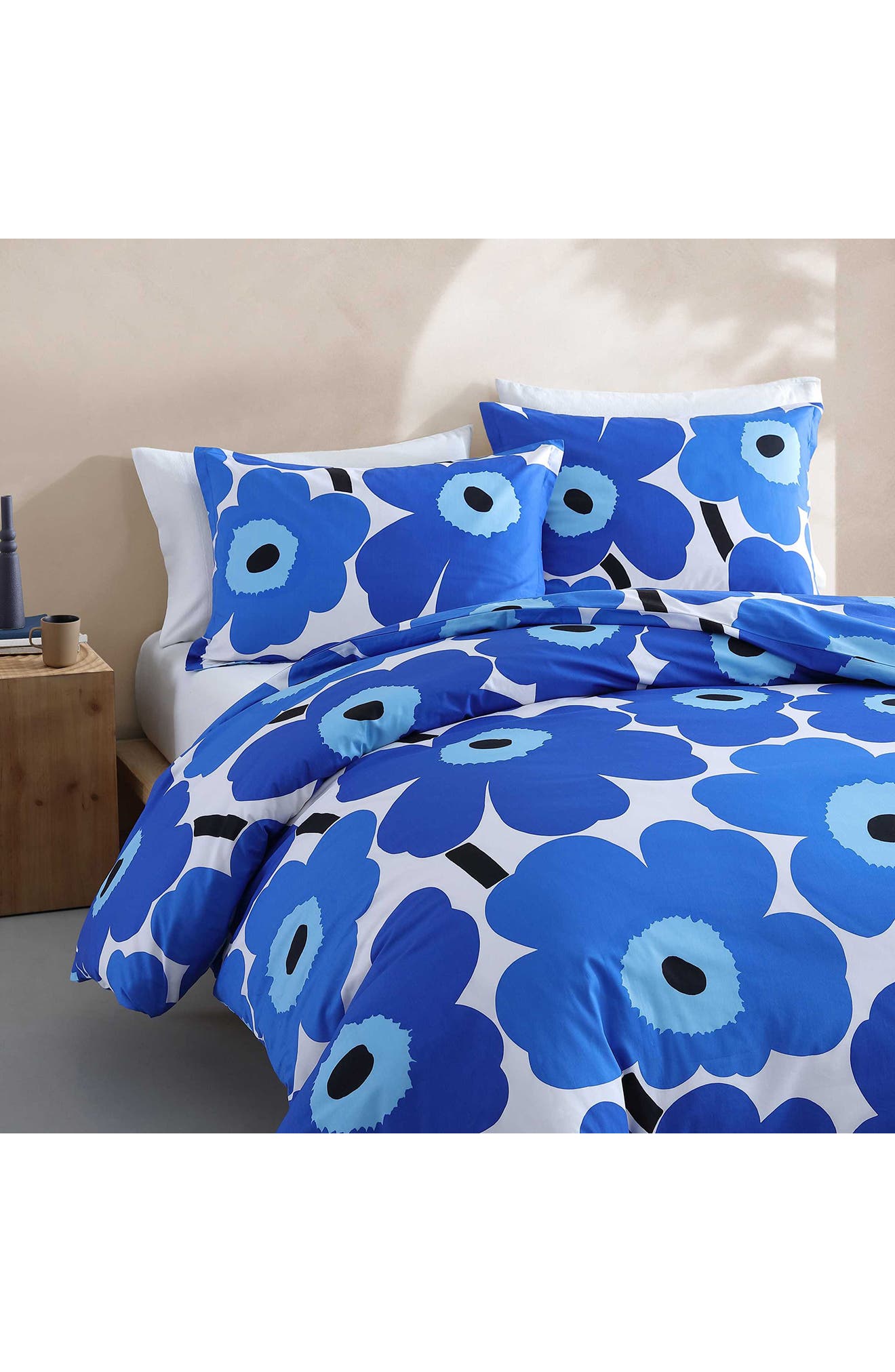 Marimekko Unikko Organic Cotton Percale Comforter & Sham Set