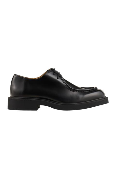 Patent leather derbies