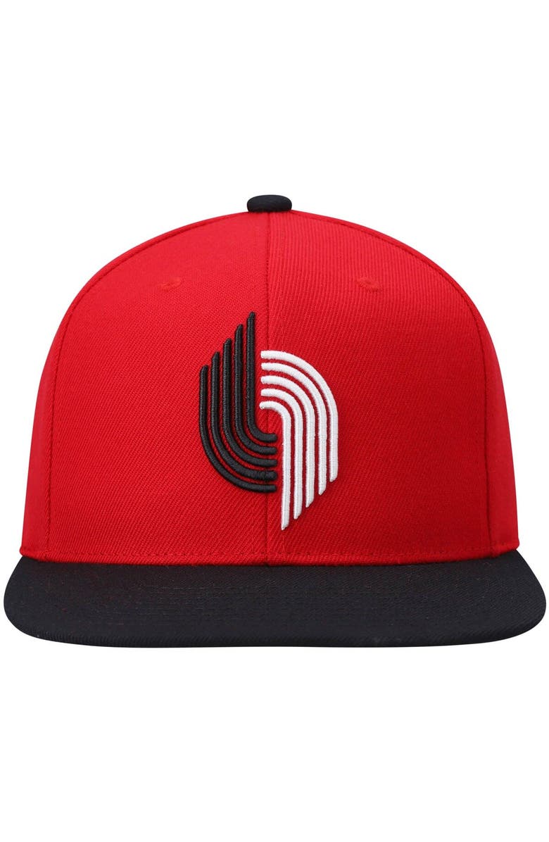 Mitchell & Ness Men's Mitchell & Ness Red/Black Portland Trail Blazers Hardwood Classics Team Two-Tone 2.0 Snapback Hat, Alternate, color, Red