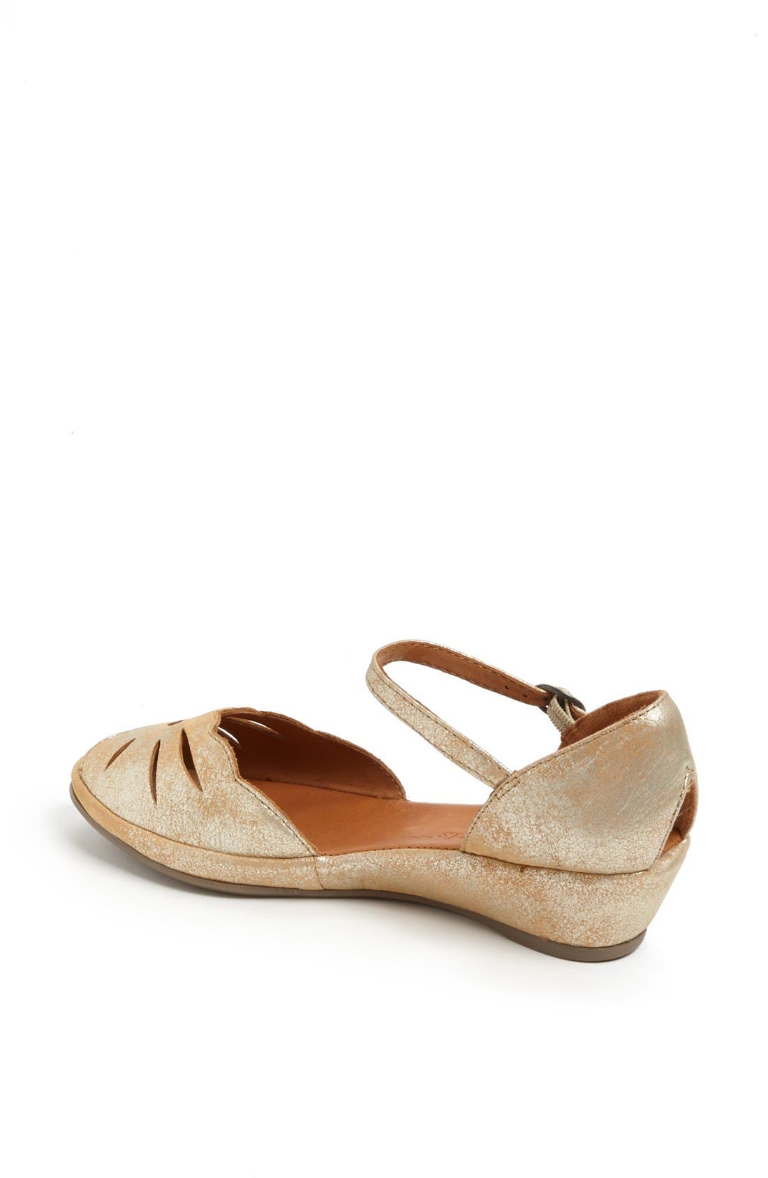 by Kenneth Cole 'Lily Moon' Sandal, Alternate, color, GOLD