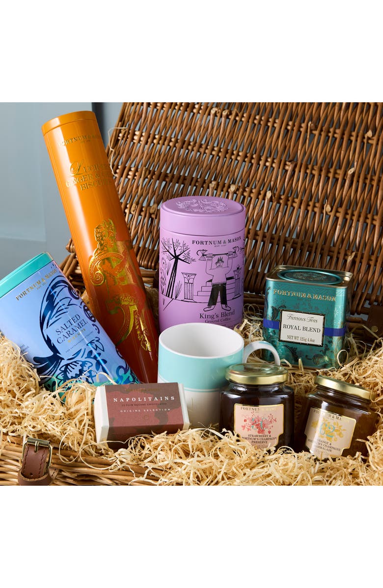 Fortnum
Mason The King
s Hamper Wicker Gift Basket, Alternate, color, Assorted Pre Pack