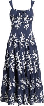 MOON RIVER Embroidered Sleeveless Maxi Dress