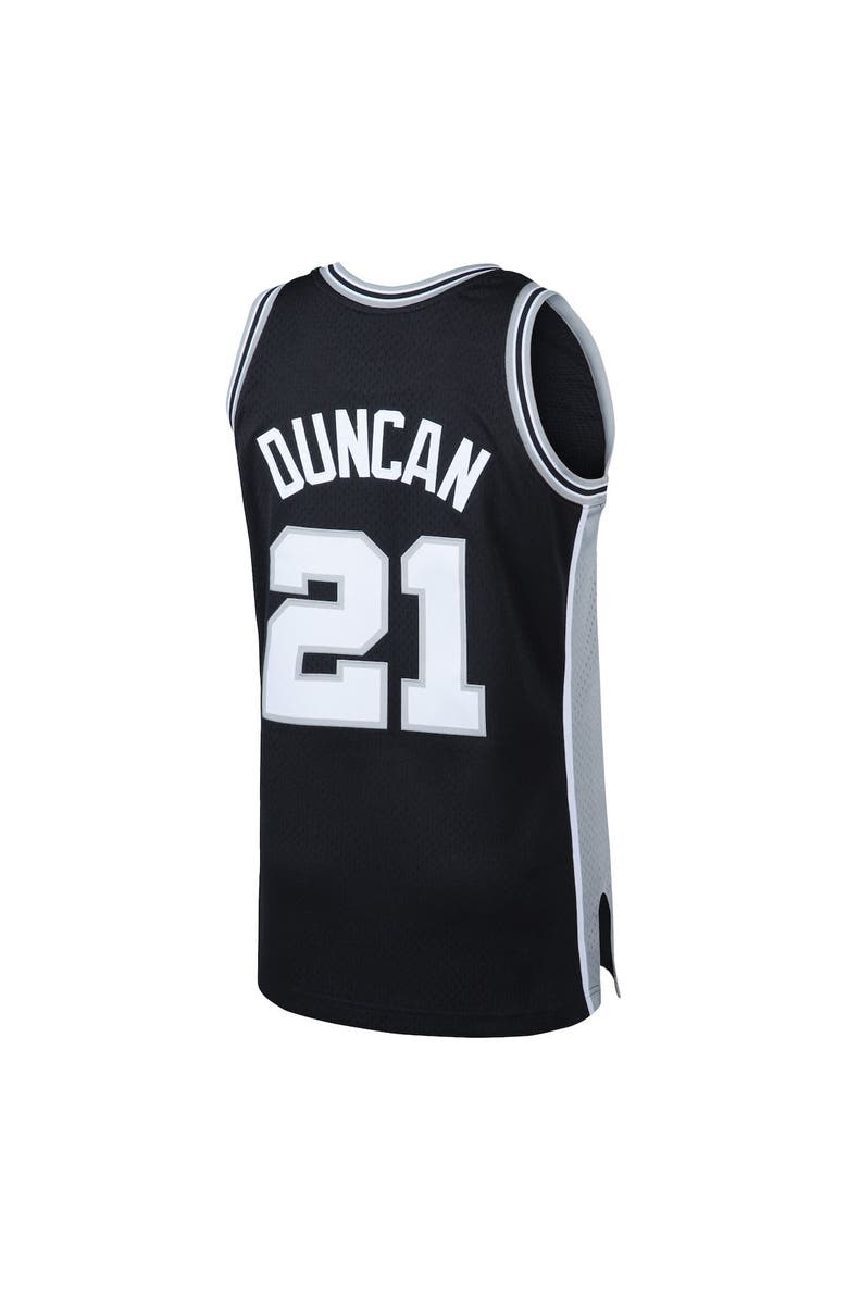 Mitchell & Ness Men's Mitchell & Ness Tim Duncan Black San Antonio Spurs 1998/99 Hardwood Classics Swingman Jersey, Alternate, color, Black