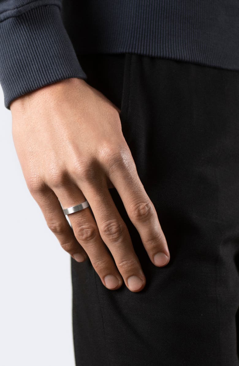 le gramme Men's 7G Brushed Sterling Silver Ribbon Ring, Alternate, color,