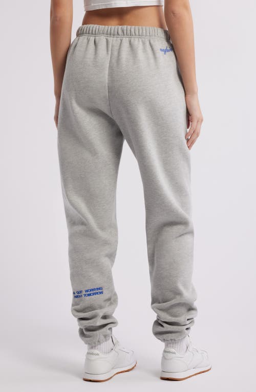 THE MAYFAIR GROUP THE MAYFAIR GROUP ENJOY TODAY FLEECE GRAPHIC JOGGERS