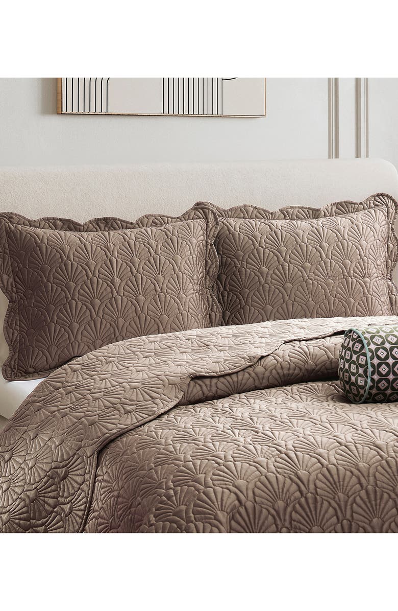 Ted Baker Deco Shells Quilt & Shams Set, Alternate, color, Tan Oak