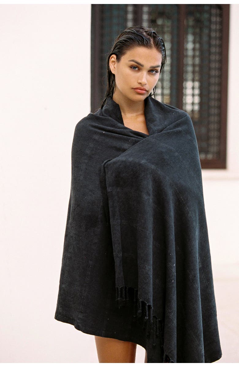 Sunkissed Sand Free Beach Towel - Stonewashed, Alternate, color, Bali Charcoal