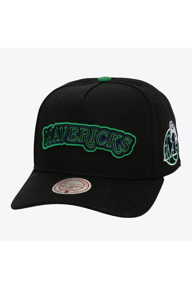 Men's Mitchell & Ness  Black Dallas Mavericks Class Act Pro Snapback Hat, Main, color, Black