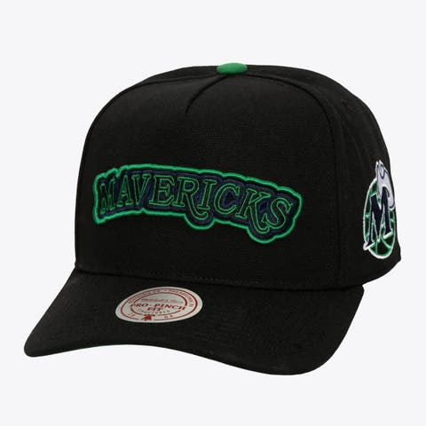 Men's Mitchell & Ness  Black Dallas Mavericks Class Act Pro Snapback Hat