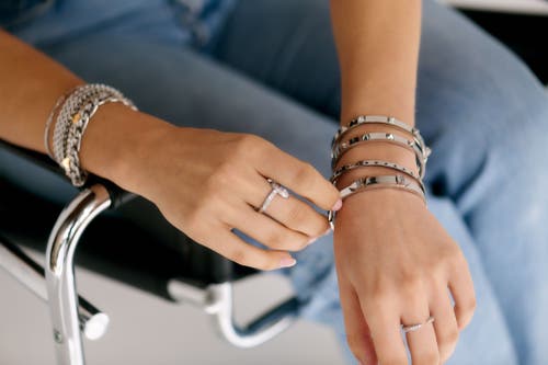 Mazin Jewels Pave Pyramid Bangle