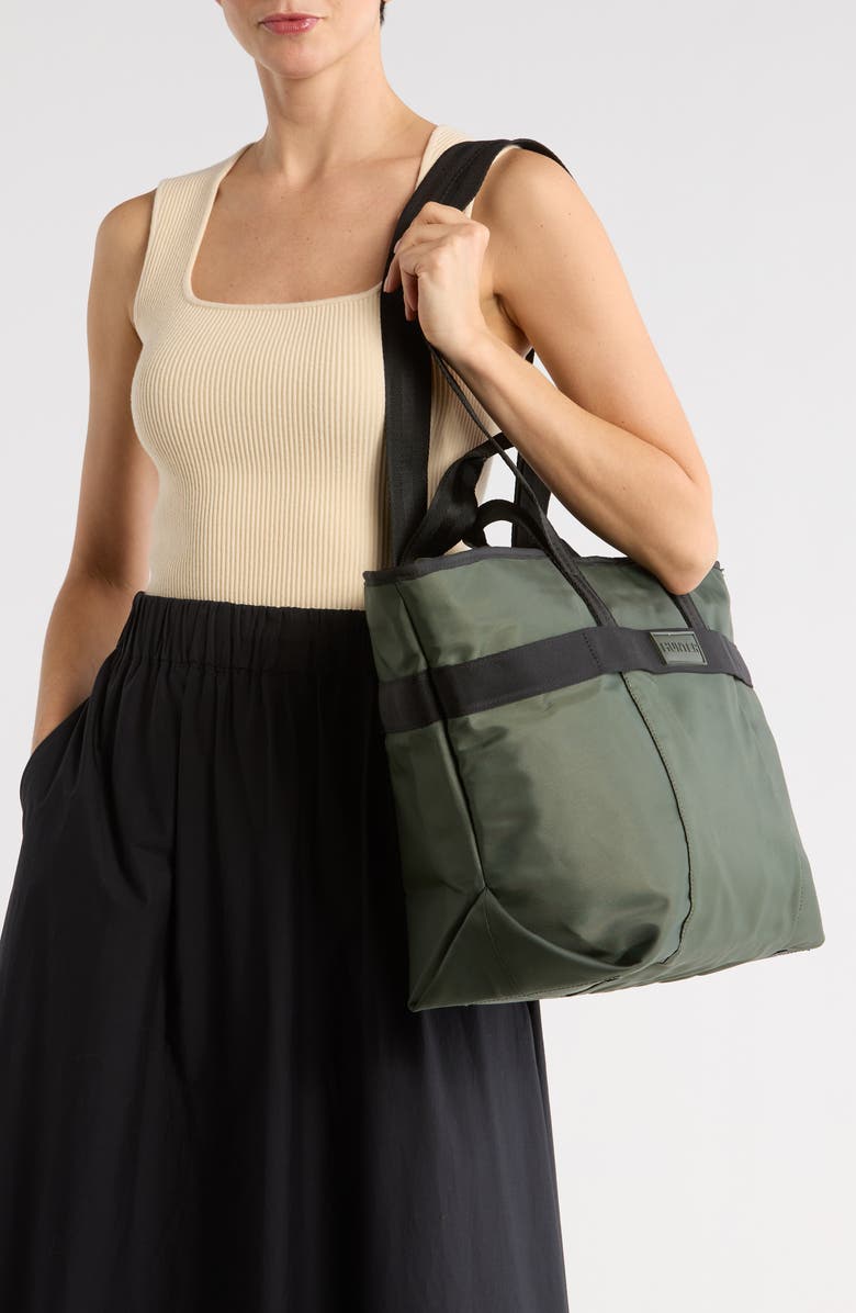 Hunter Laptop Pocket Tote Bag, Alternate, color, Medium Green