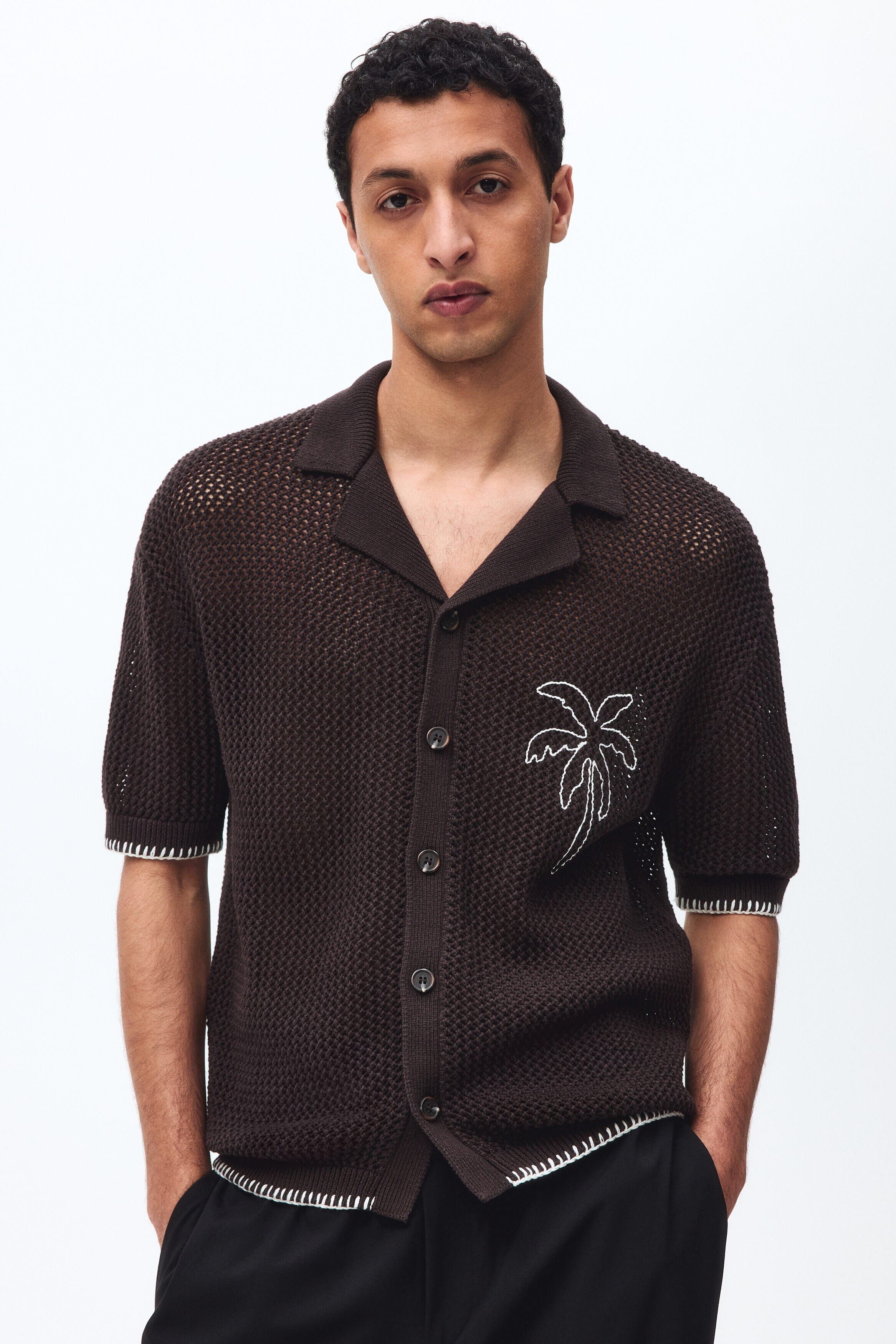 Dark brown/palm tree