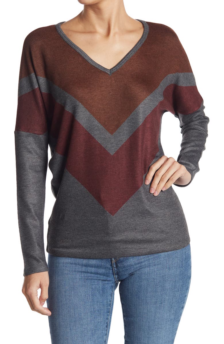 GO COUTURE Colorblock V-Neck Sweater, Main, color, Black Dye 1