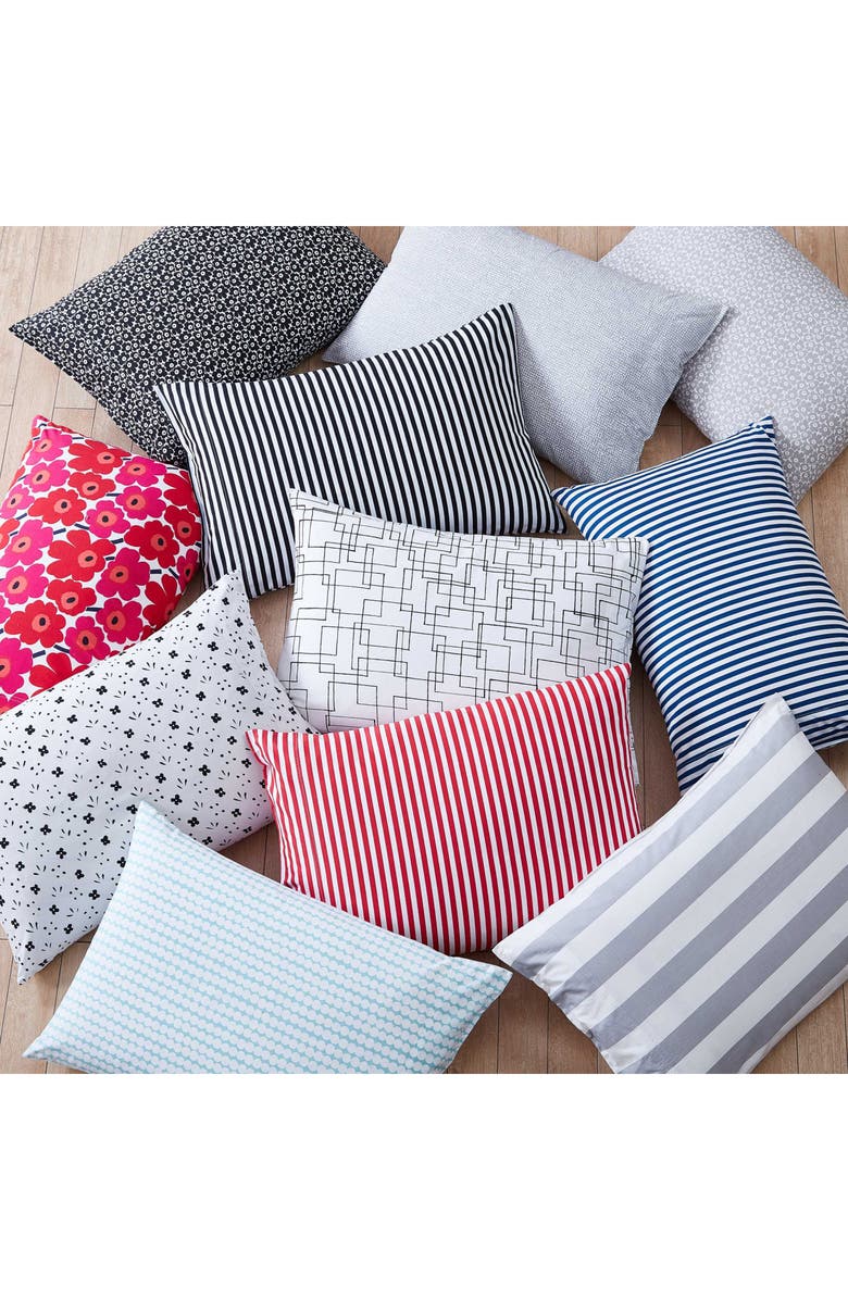 Marimekko Kukkaketo 200 Thread Count Cotton Percale Queen Sheet Set, Alternate, color, Black