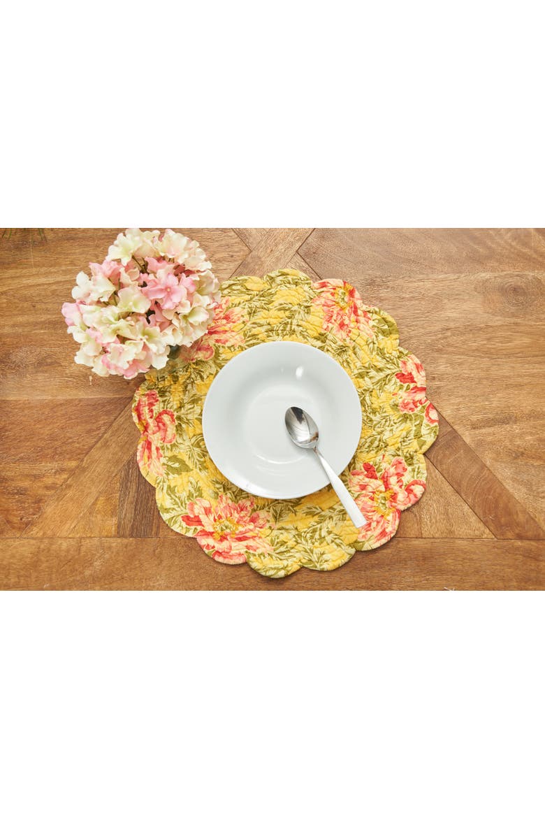 Splendor Flowers Vintage 100% Cotton Quilted Round Set of 6 Placemats 17", Alternate, color, Pink