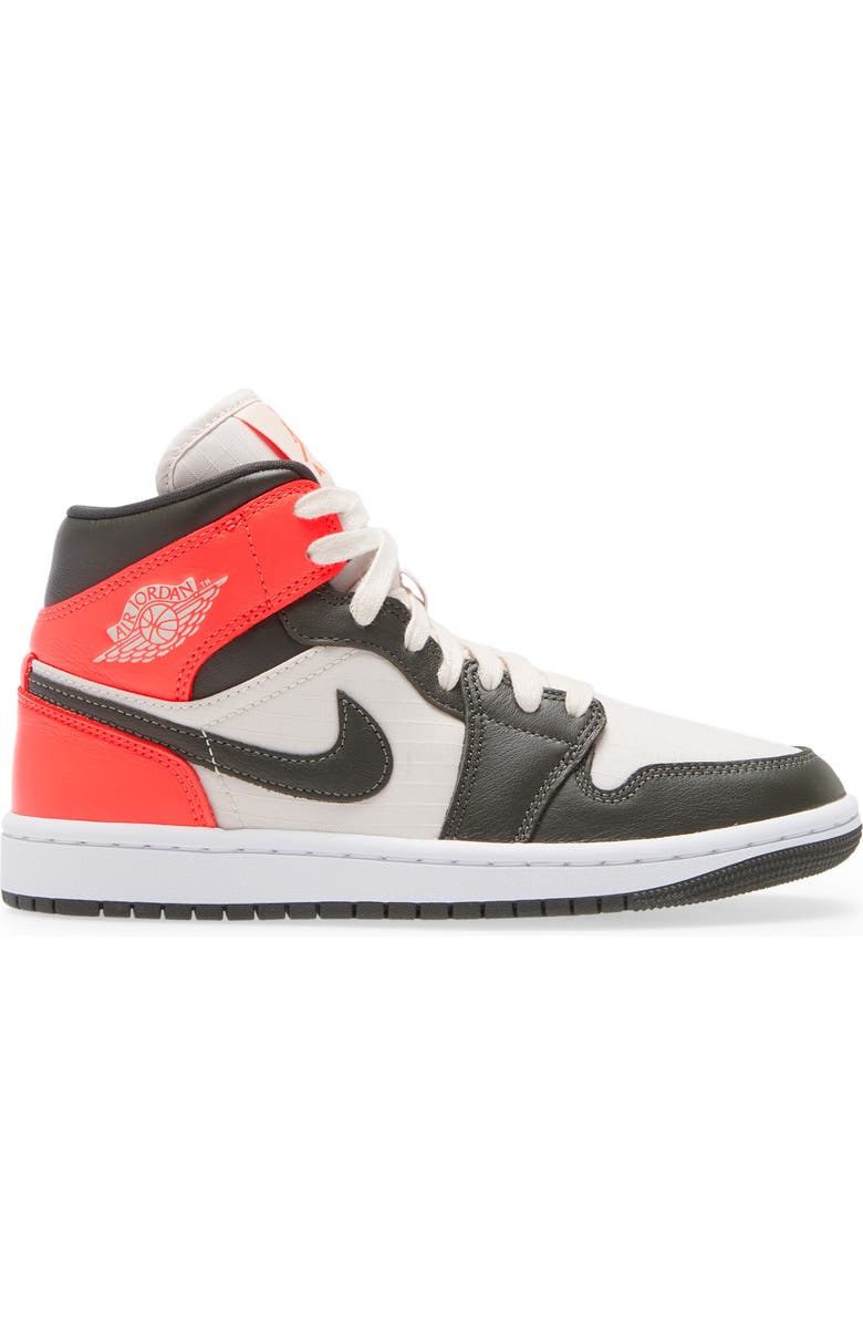 Jordan Air Jordan 1 Mid SE Sneaker, Alternate, color, Light Orewood Brown/ Newsprint
