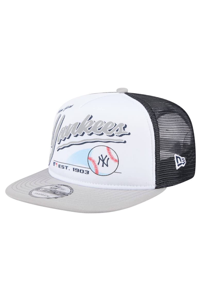 Men's New Era White/Gray New York Yankees Retro Script Trucker 9FIFTY Snapback Hat, Main, color, White